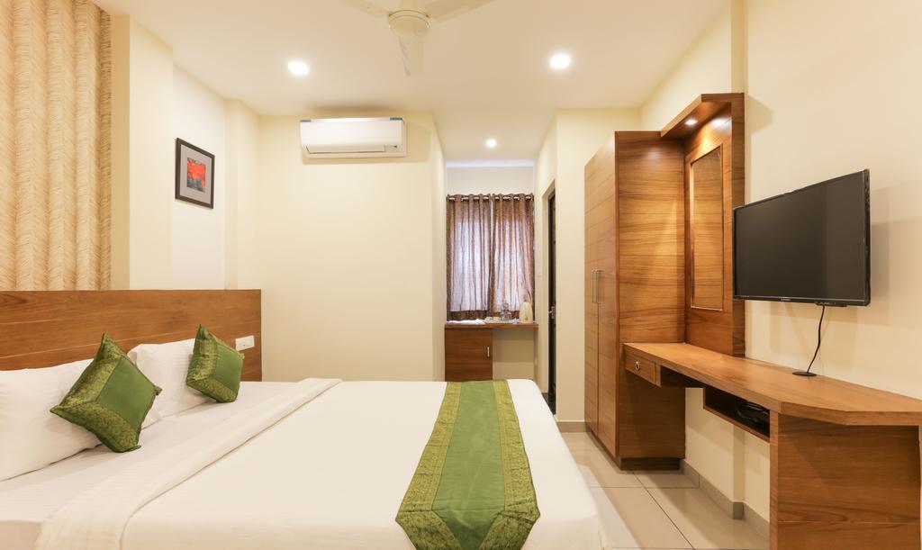 Treebo Trend Cmks Gulmohar Suites Kochi Eksteriør bilde